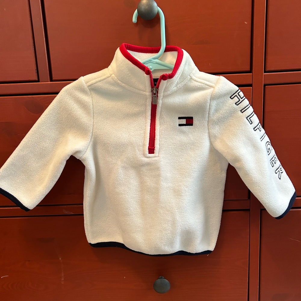 Baby boy Size 3-6 TH white fleece pullover